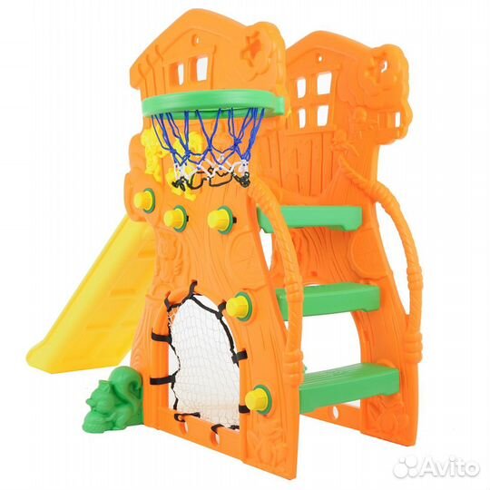 Горка с футбольными воротами