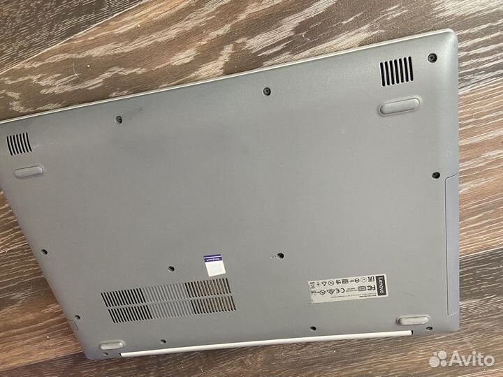 Ноутбук lenovo