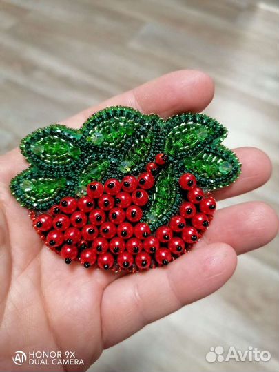 Брошь ручной работы