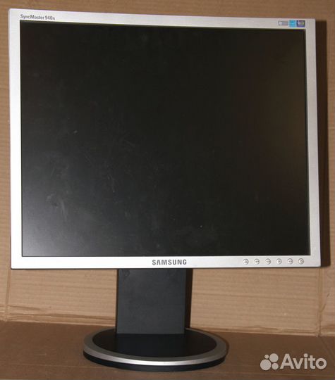 Монитор Samsung 19