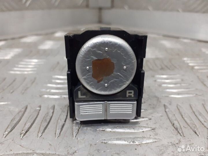 Блок управления зеркалами Lifan X50 2018