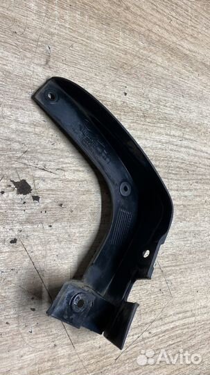 Брызговик Передний Правый Kia Cerato 3