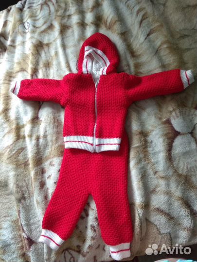 Костюм вязаный для малыша