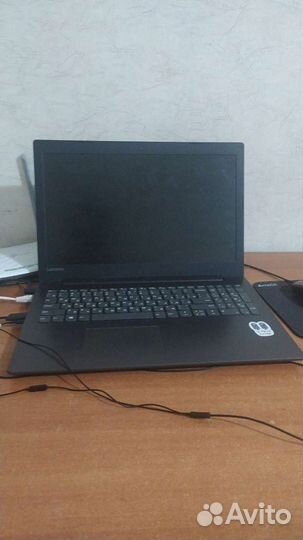 Lenovo ideapad 330-15ikbr(I3-8130u/mx150/12 Gb)