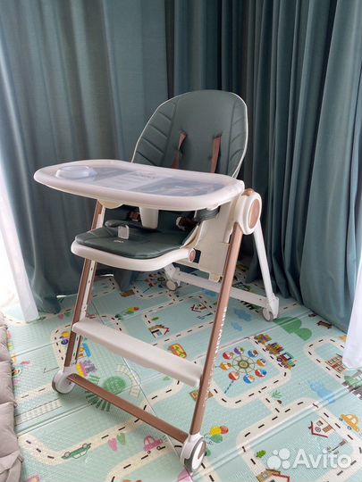 Стульчик для кормления Happy Baby Berny V2, б/у