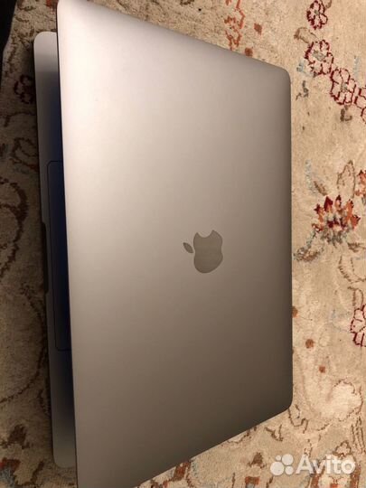 Macbook pro 13 m2 8 256 space gray