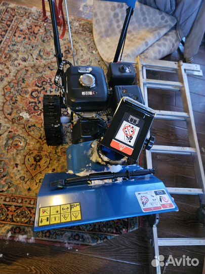 Снегоуборщик бензиновый бу