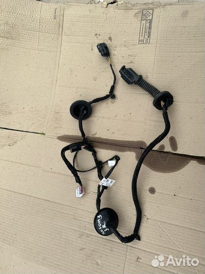 Проводка задней правой двери Tucson 3