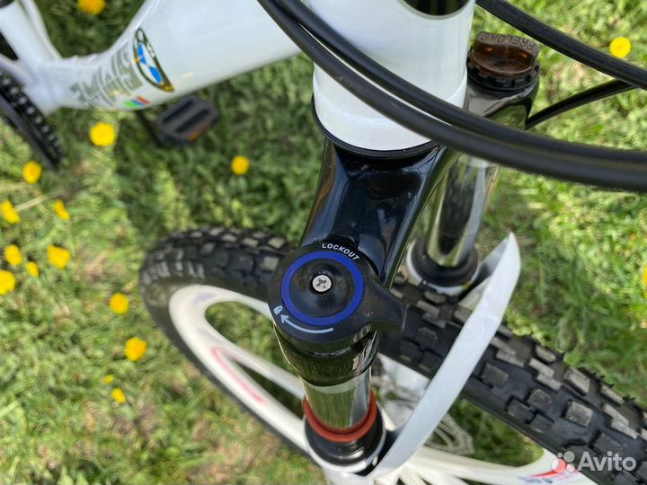 Велосипед на литых дисках