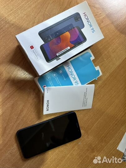 HONOR 9S, 2/32 ГБ