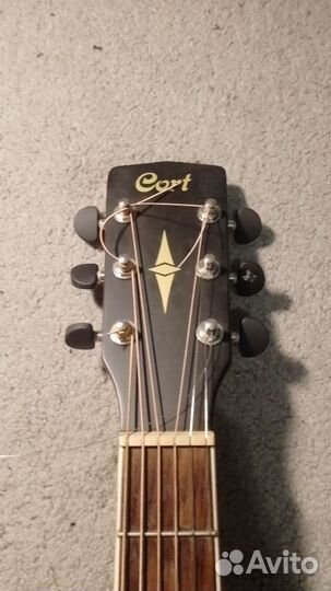 Акустическая гитара