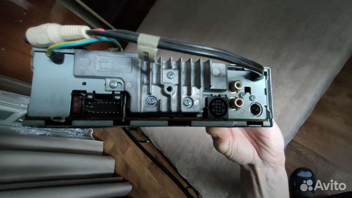 Автомагнитола Kenwood