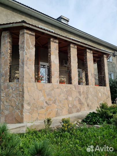 Камень натуральный плитняк для облицовки и мощения