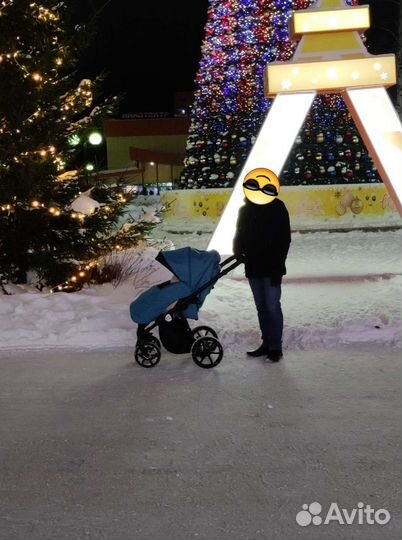 Детская прогулочая коляска