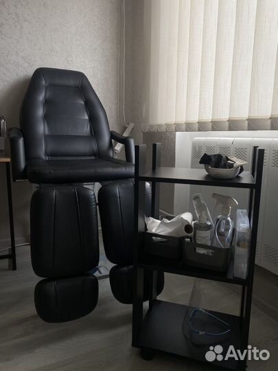 Место мастера маникюра в аренду