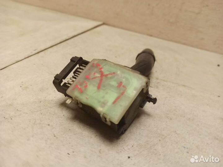 Переключатель стеклоочистителей подрулевой