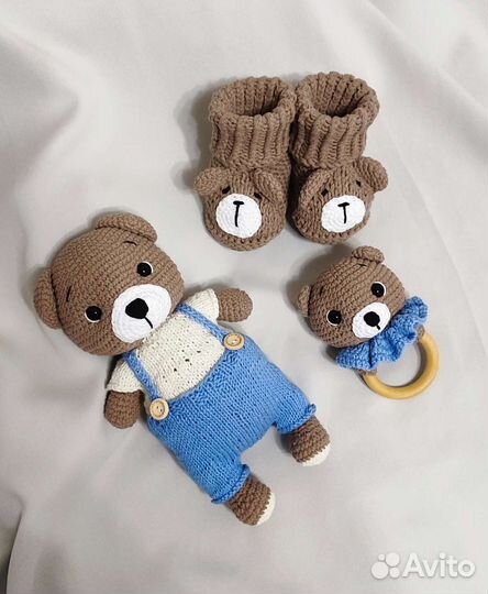 Вязаный набор- медвежонок на выписку