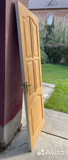 Дверь деревянная бу