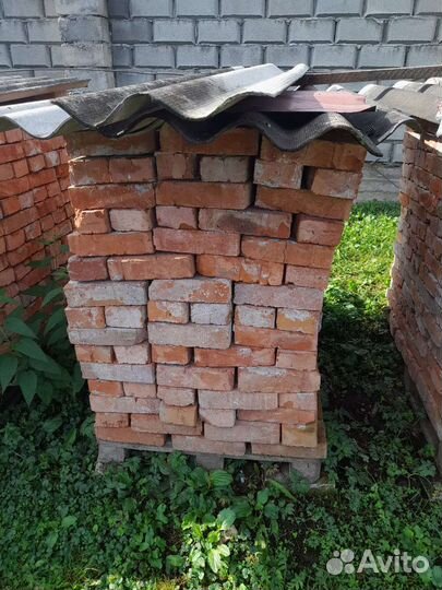 Кирпич бу