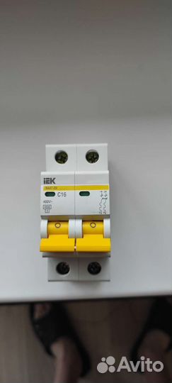 Автоматический выключатель 47-29