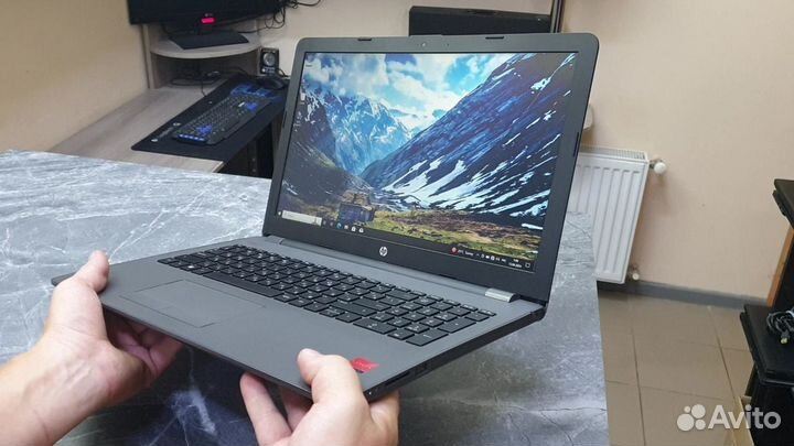 Игровой ноутбук HP Full HD экран (Intel core i5)