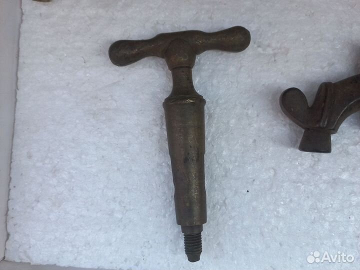 Краны и вертки для самовара разные