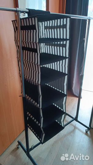 Вешалка для одежды напольная металлическая