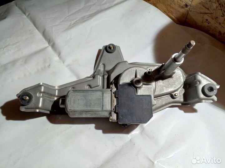 Моторчик заднего стеклоочистителя Toyota Corolla