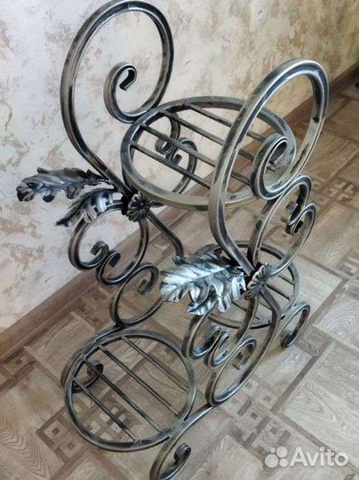 Подставка для цветов напольная металлическая