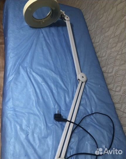 Лампа косметолога (рассмотрю обмен, в описании)