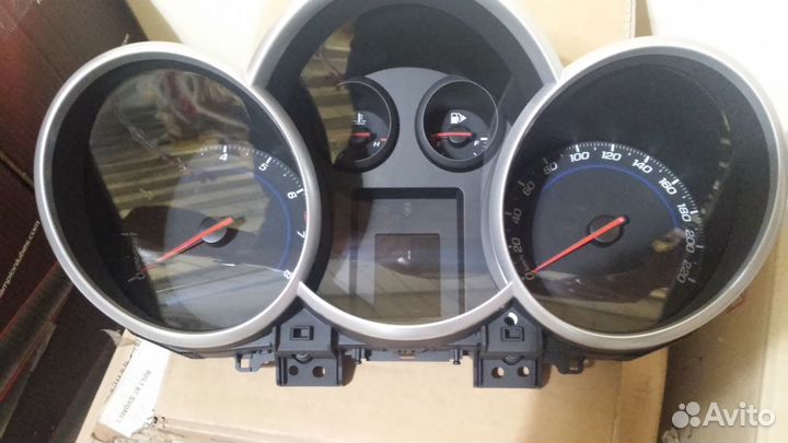 Панель приборов на Круз. Новая. Оригинал