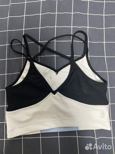 Спортивный топ