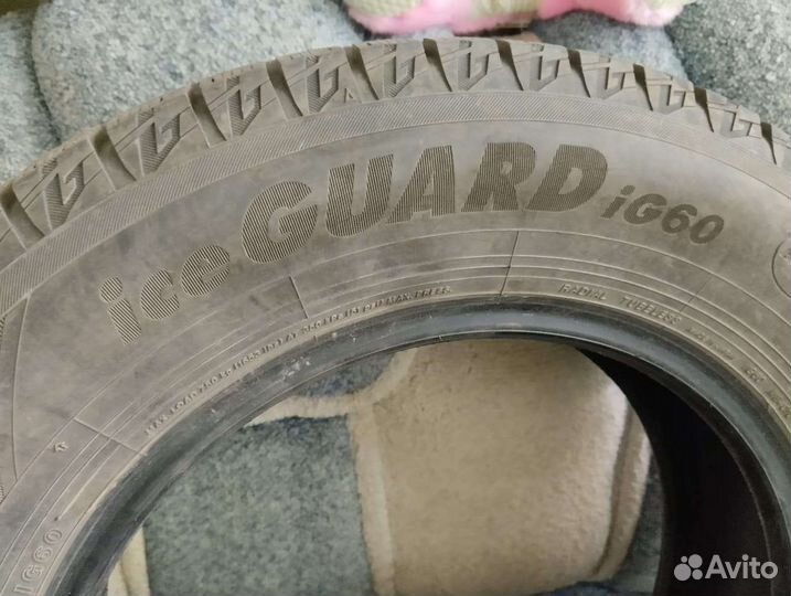 Yokohama Ice Guard IG60 215/65 R16 98Q