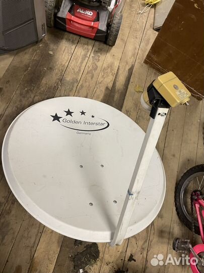 Антенна спутниковая