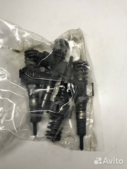 Форсунка топливная Audi A6 4F/C6 2006 0414720404
