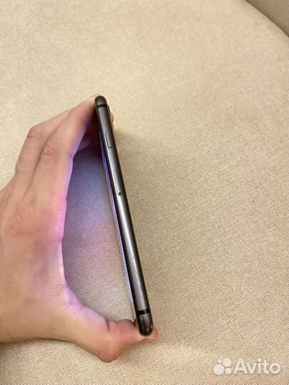 iPhone 8, 64 ГБ