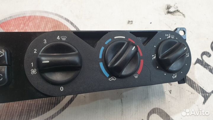 Блок управления климатом (печкой) Mercedes W163