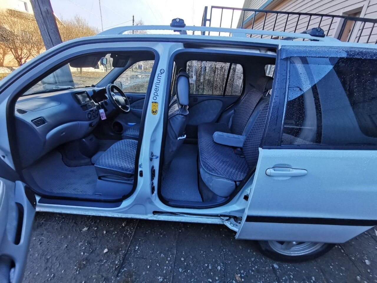 Toyota Raum: фото владельца