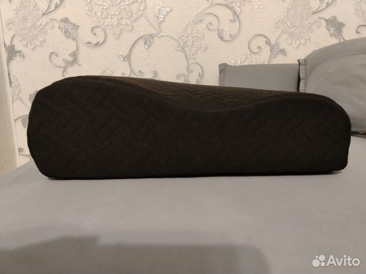 Анатомическая подушка с эффектом памяти