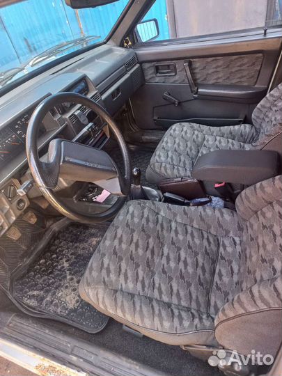 ВАЗ 21099 1.6 МТ, 2000, 318 736 км