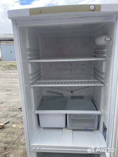 Холодильник бу indesit