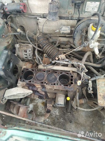 Блок в сборе можно по болтам на Шевроле Ланос