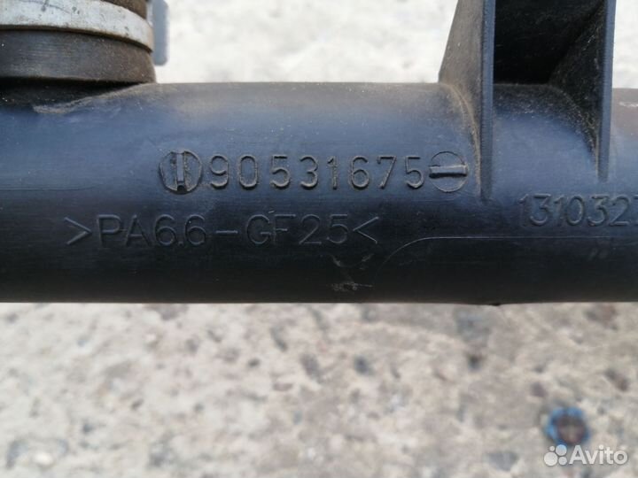 Патробок охлаждения Вектра Б 90531675 Z18XE