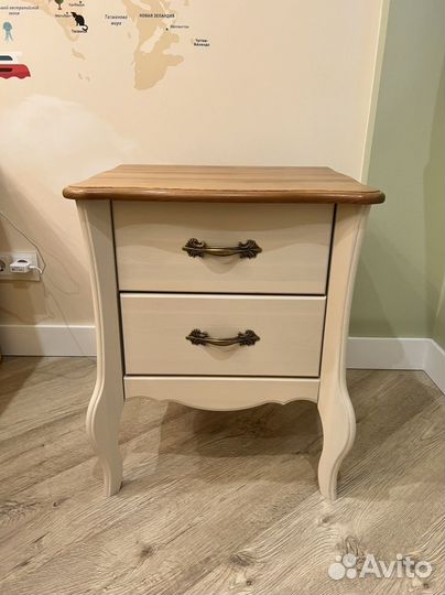 Тумба прикроватная из массива сосны