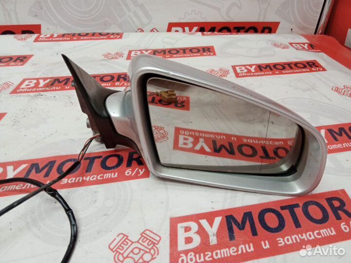 Зеркало правое Audi A4 2.0Tdi B7 S-line BRE 2006