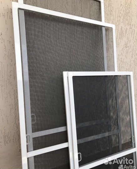 Москитные сетки на окна и двери