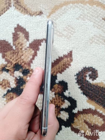 Телефон iPhone х