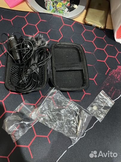 Петличный микрофон boya