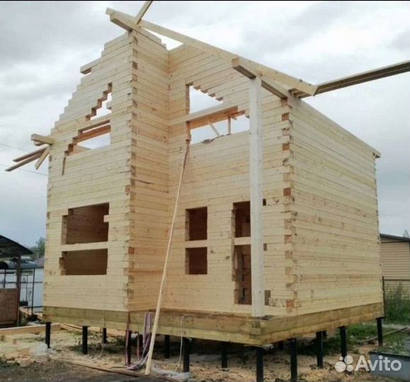 Бригада строителей