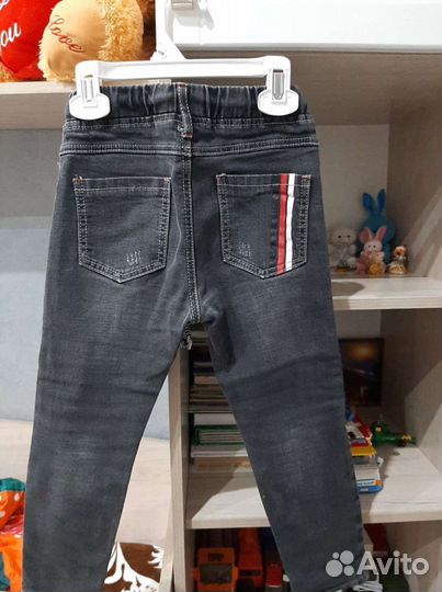 Джинсы